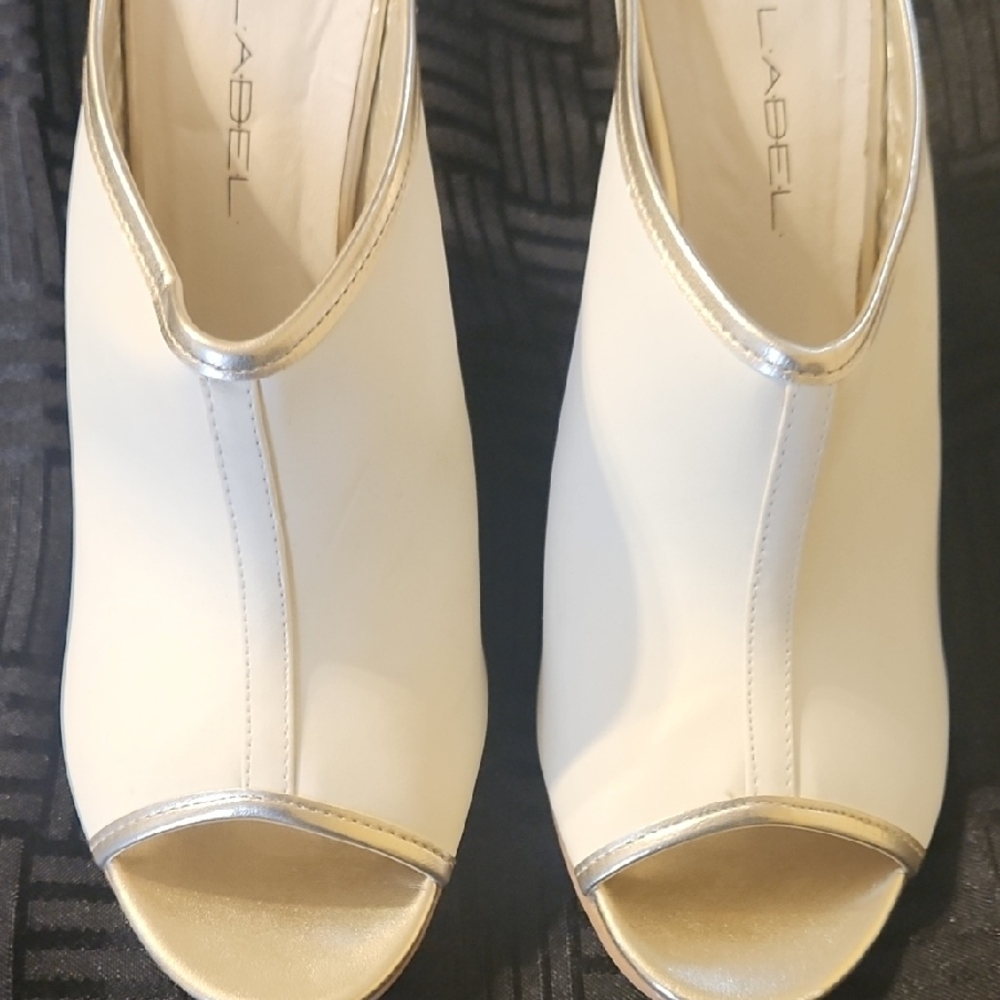 Cream and Gold Wedge Shoes with Open Toe Design